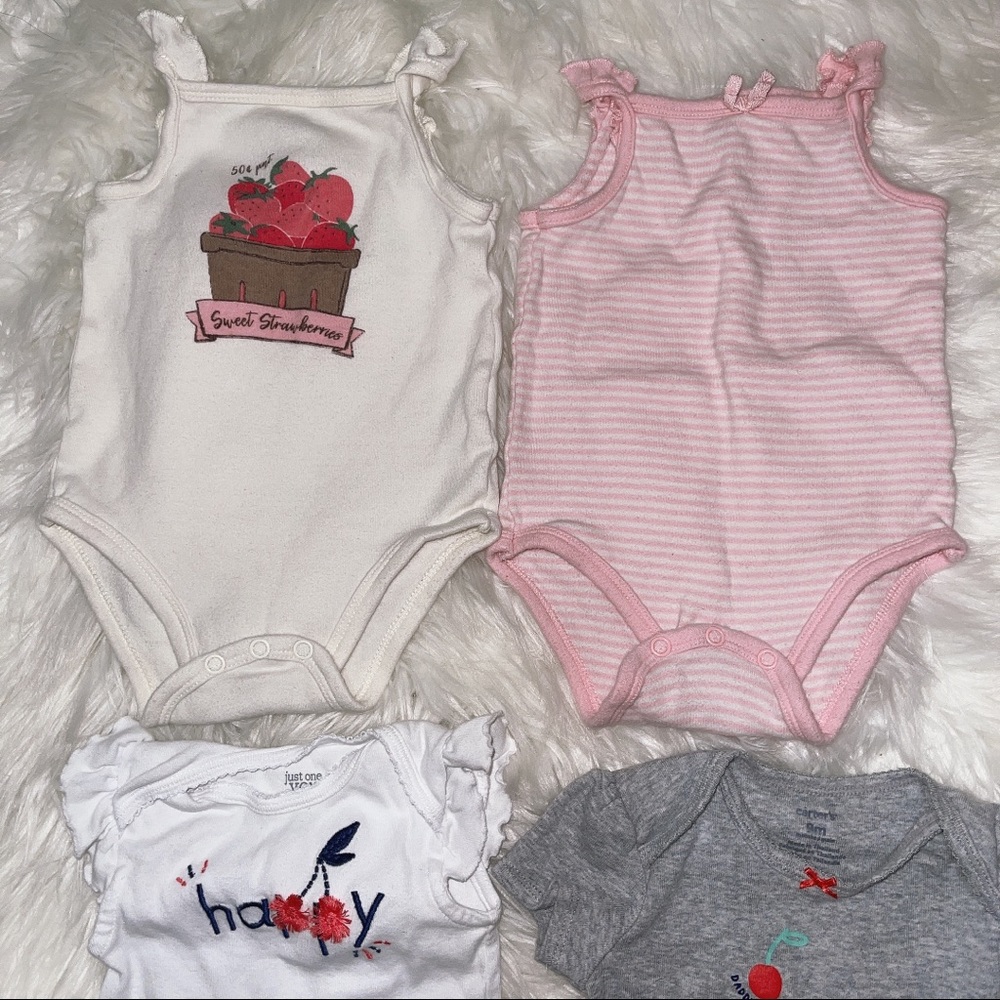 Super soft baby girl bodysuits - Picture 2 of 4